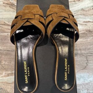 Saint Laurent Tribute Nu Pieds Suede Sandals size 38